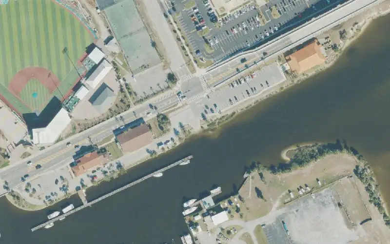 Aerial photo of the area around City Island Recreation Hall Boat Ramp (Small Boats - Limited Parking), Volusia County