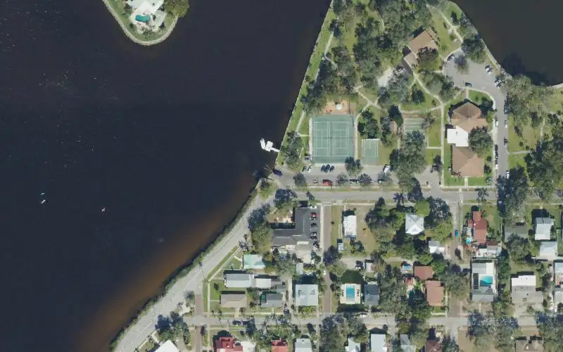 Aerial photo of the area around Craig Park (Permit Required from City of Tarpon Spring), Pinellas County