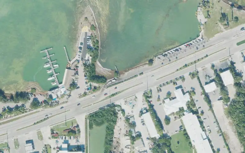 Aerial photo of the area around Crawl Key (Mile Marker 54) Public Boat Ramp, Monroe County