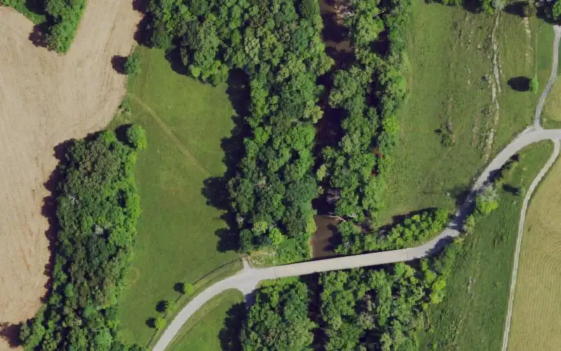 Aerial photo of the area around Dahl Road Fishing Access, Pulaski County