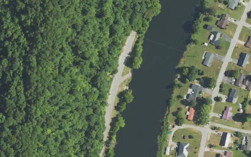 Aerial photo of the area around Dr. John Clay Rice Boat Ramp, Breathitt County