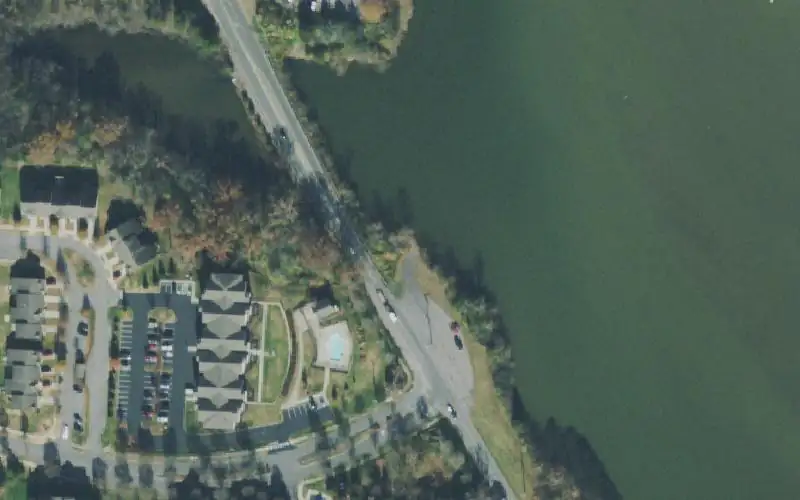 Aerial photo of the area around Drakes Creek Boat Ramp, Sumner County