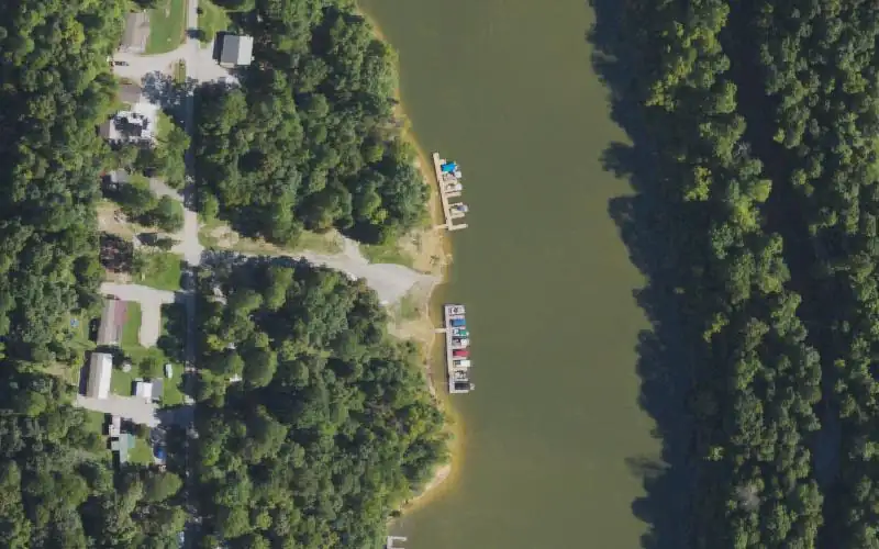 Aerial photo of the area around Fernwood Ramp, Breckinridge County
