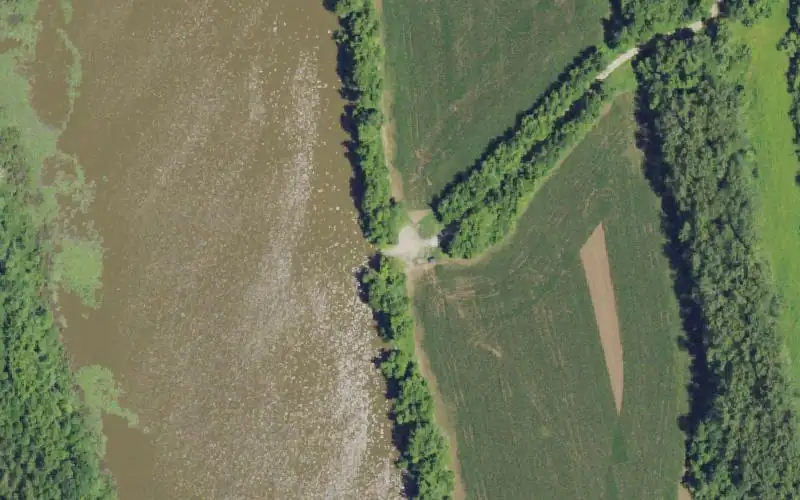 Aerial photo of the area around Grassy Pond, Henderson County