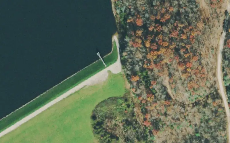Aerial photo of the area around Huntsville Reservoir, Scott County