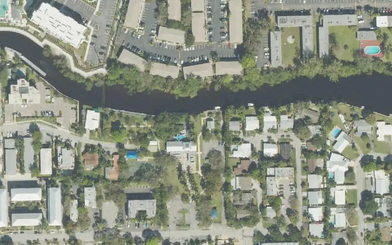 Aerial photo of the area around Island City Park Canoe/Kayak Launch, Broward County