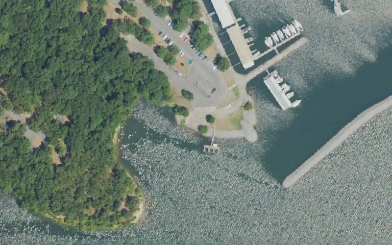 Aerial photo of the area around Kenlake State Park, Marshall County