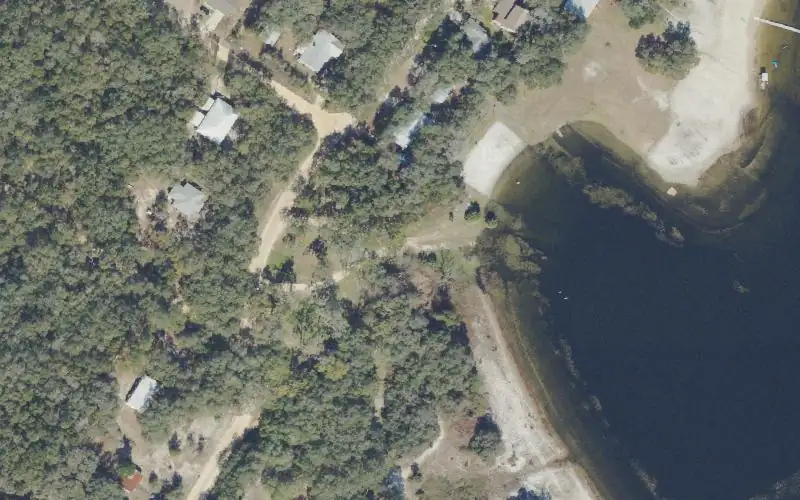 Aerial photo of the area around Lake Brooklyn Public Boat Ramp, Clay County