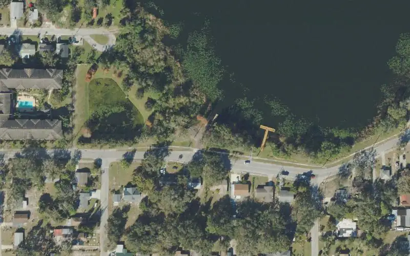 Aerial photo of the area around Lake Maude Public Boat Ramp, Polk County