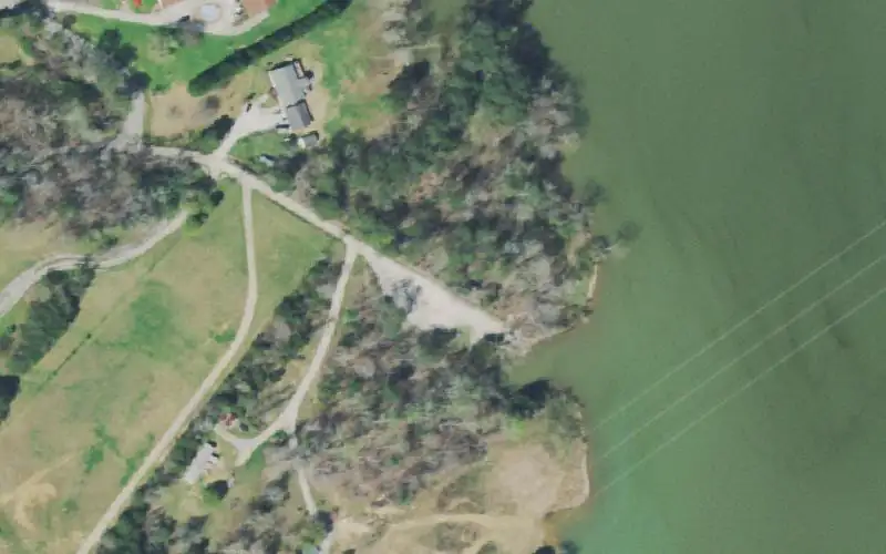 Aerial photo of the area around Laurel Bluff, Roane County