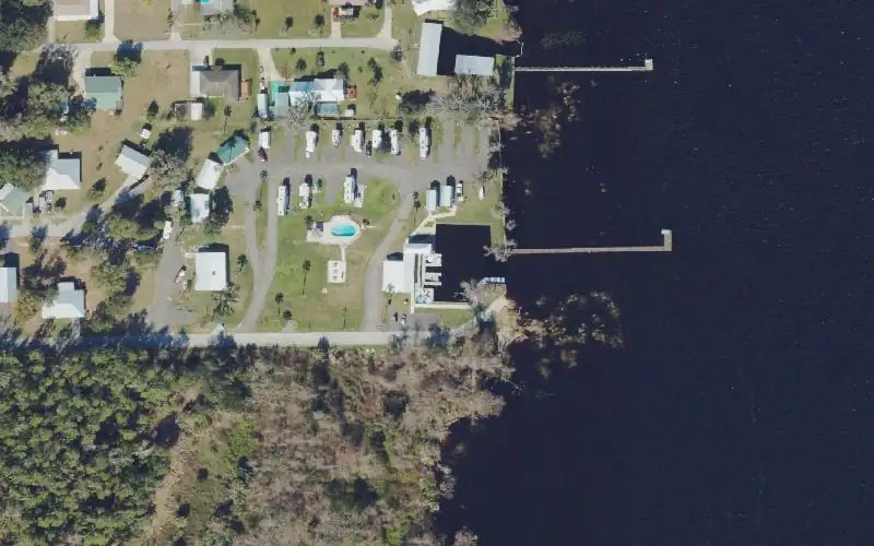 Aerial photo of the area around Leonard's Landing Lake Crescent Resort, Putnam County