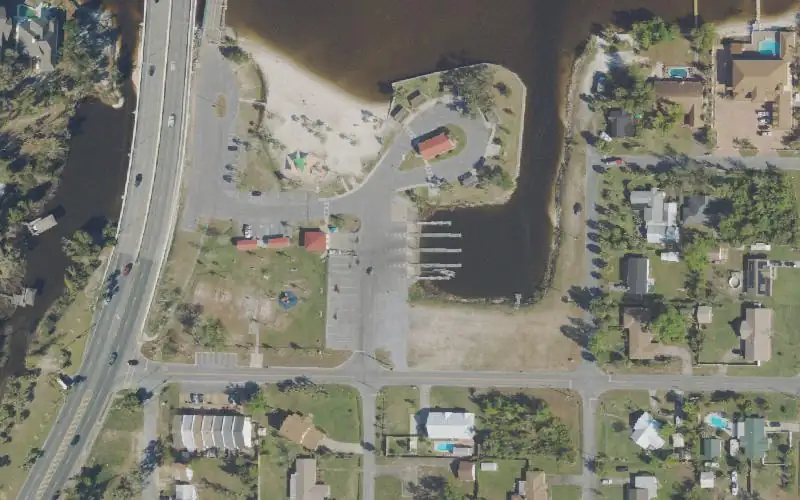 Aerial photo of the area around Leslie Porter Wayside Park Public Boat Ramp, Bay County
