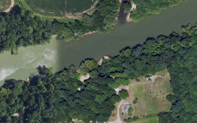 Aerial photo of the area around Lock & Dam #5 Ramp, Warren County