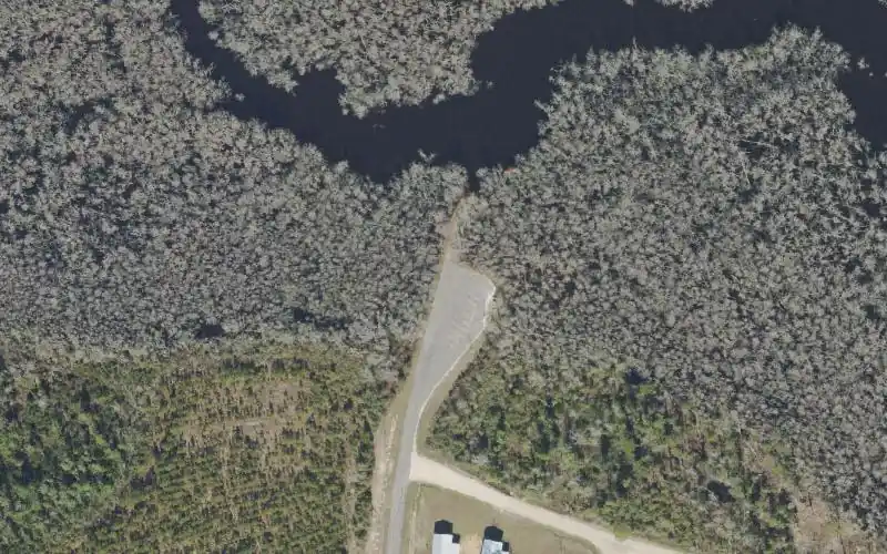 Aerial photo of the area around Nadine Stone Landing Public Boat Ramp, Calhoun County