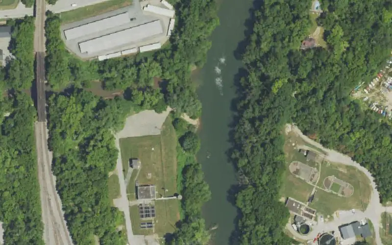 Aerial photo of the area around Paintsville River Access, Johnson County