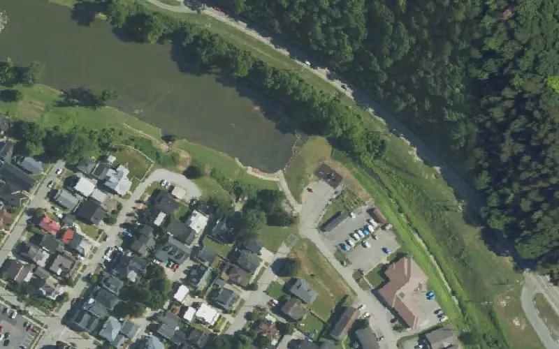 Aerial photo of the area around Pikeville City Lake Ramp, Pike County