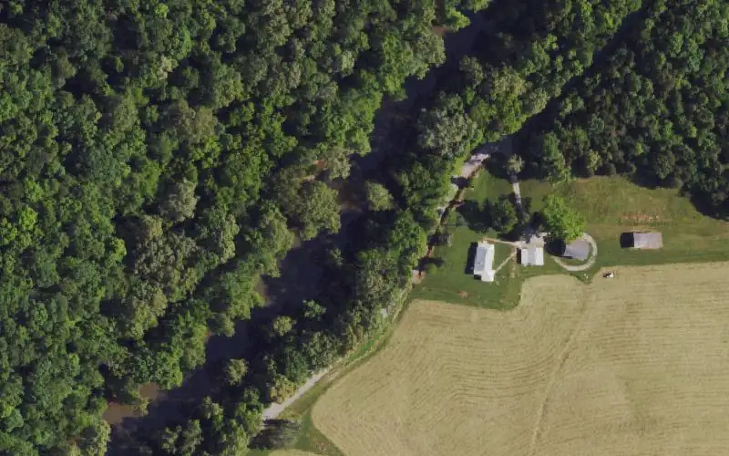 Aerial photo of the area around Poplarville Road Fishing Access, Pulaski County