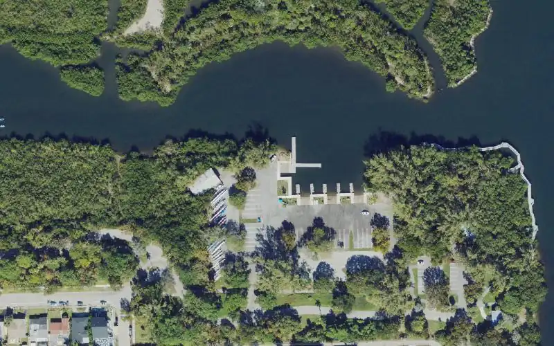 Aerial photo of the area around S.S. Holland Park - Paddlecraft Launch Dock, Broward County