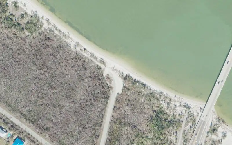 Aerial photo of the area around Sanibel Bayview Park Kayak Access (Resident Parking Only), Lee County