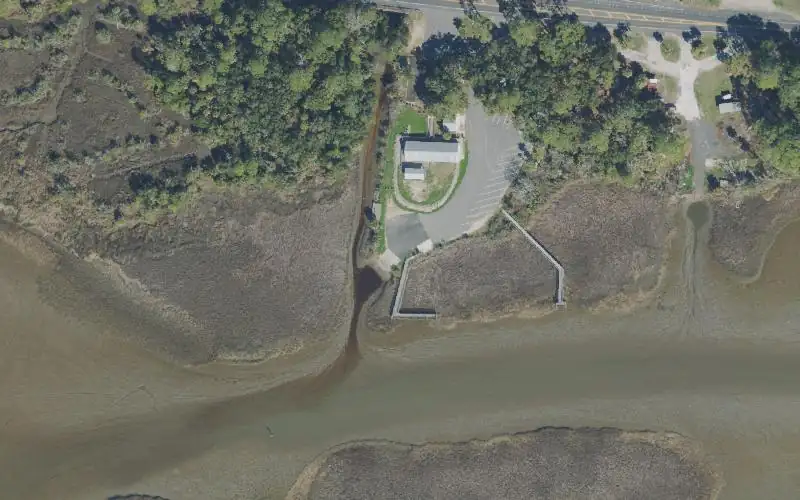 Aerial photo of the area around Seafood Landing Park & Public Boat Ramp and Kayak Launch, Franklin County