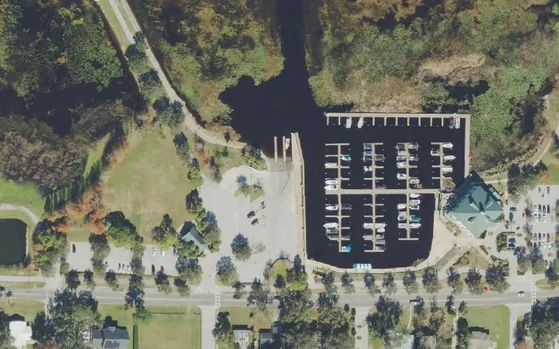 Aerial photo of the area around St. Cloud - Lakefront Park Boat Ramp, Osceola County