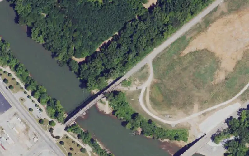 Aerial photo of the area around State Street Bridge Access, Warren County