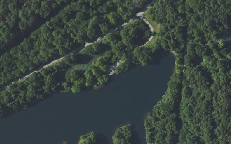 Aerial photo of the area around Toms Lake Ramp #2, Muhlenberg County
