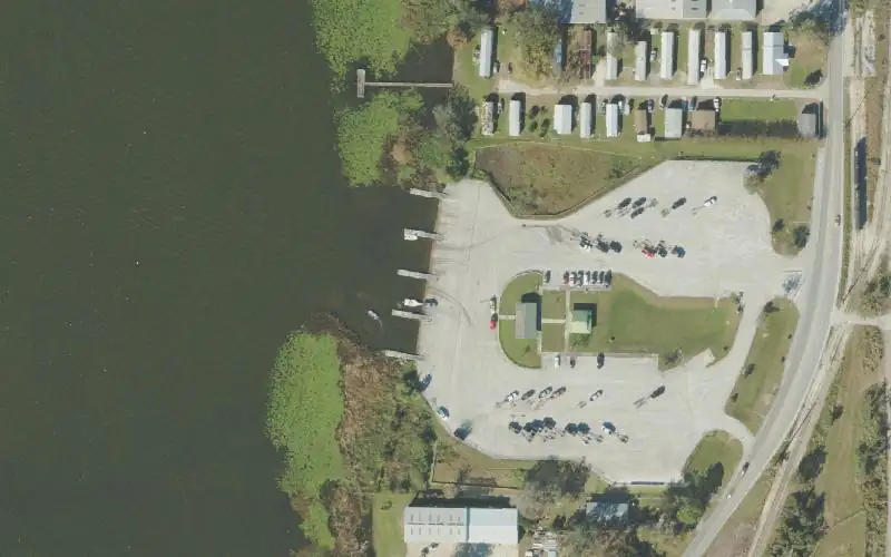 Aerial photo of the area around William G. Roe Park, Polk County
